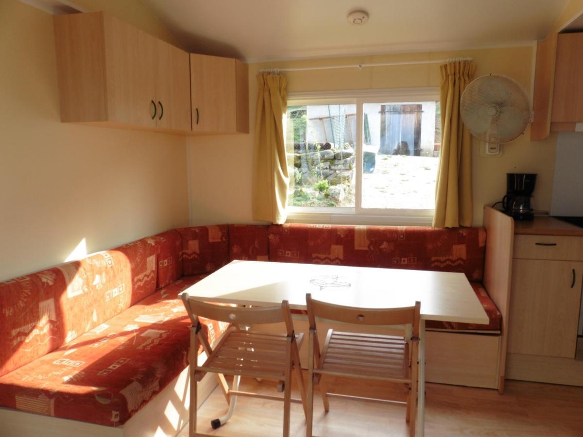 Camping le Montbartoux Vollore-Ville Extérieur photo